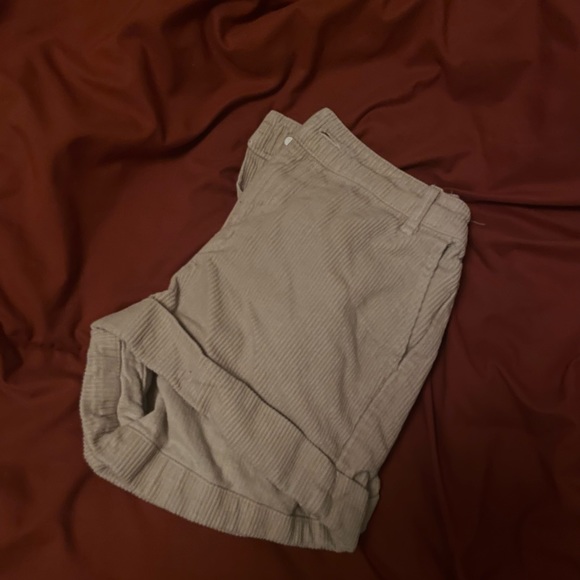 Forever 21 Large Corduroy Shorts - Picture 2 of 2